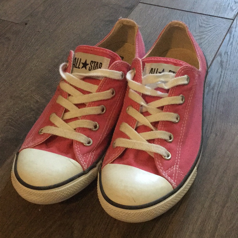 Pink converse shoes